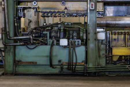 Heavy-Machinery-Removal-blog-image Heavy-Machinery-Removal-blog-image