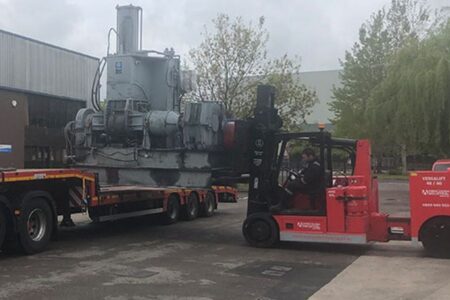 Moving-Factory-Machinery-blog-image Moving-Factory-Machinery-blog-image